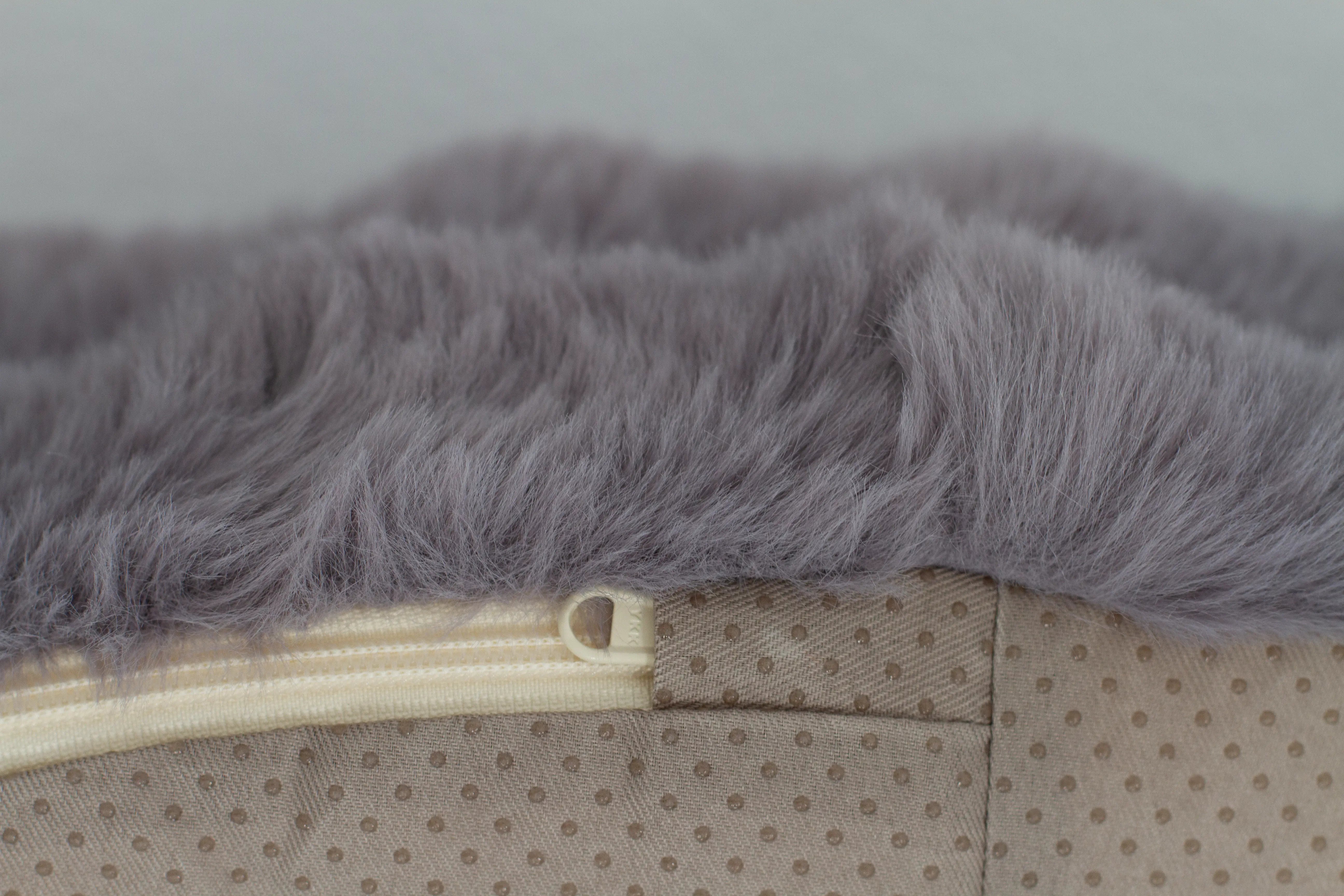 Snoozy Bed Calming Faux Fur Cover (Stormy Gray)